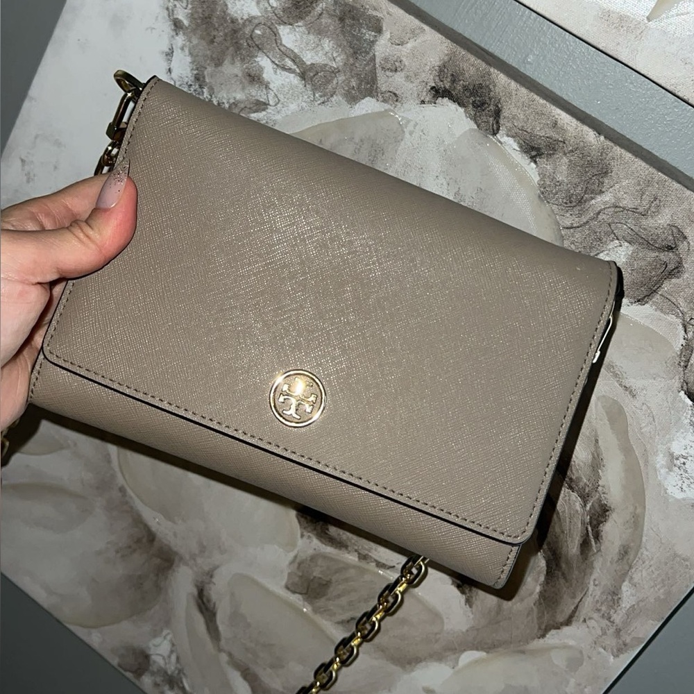 Elegant Beige Crossbody Bag